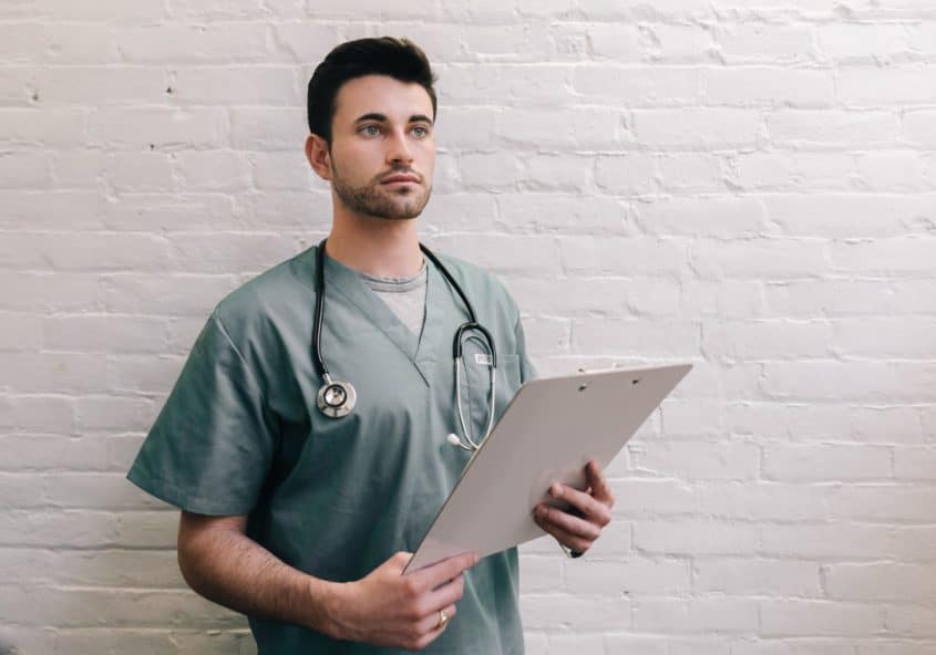Cómo elegir el médico de compensación de trabajadores adecuado en Brooklyn, NY