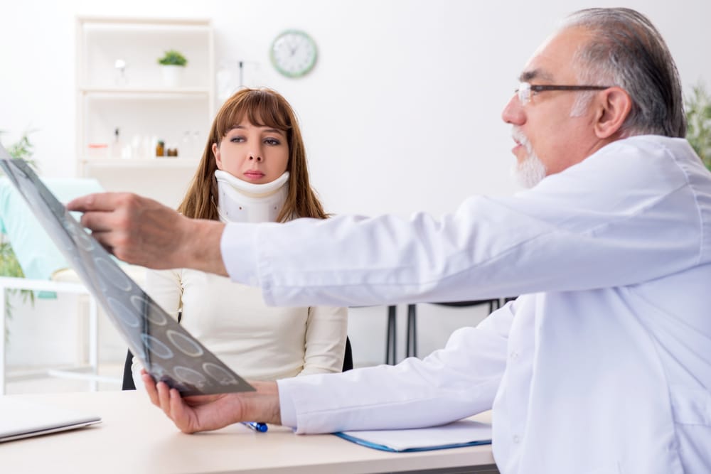 ¿Qué hace un médico ortopédico?